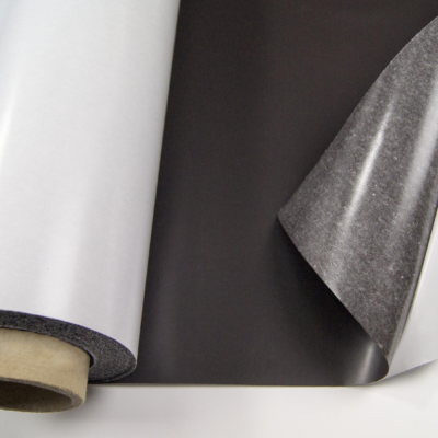 Folia-magnetyczna-samoprzylepna-magnes-z-klejem