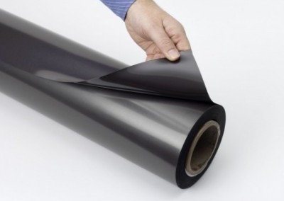 Folia magnetyczna, elastyczny magnes, folia magnetyczna w arkuszach, folia magnetyczna w rolce, folia magnetyczna kolorowa, folia magnetyczna z klejem, folia magnetyczna z białym laminatem