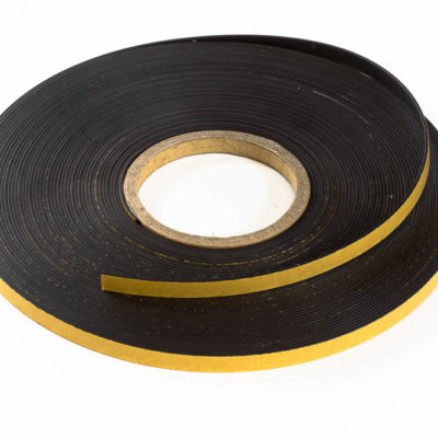 Pasek-magnetyczny,-magnes,-folia-magnetyczna-z-klejem